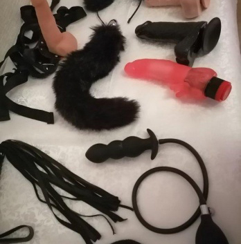 У меня есть много возможностей, чтобы насытить тебя наслаждением и потрясающими ощущениями. Мои услуги открывают двери в мир незабываемого блаженства. Каждое наше свидание будет наполнено страстью, а я сделаю все возможное, чтобы ты почувствовал себя по-настоящему желанным. У меня прекрасные отзывы от довольных клиентов, которые описывают меня как идеальную спутницу. Мое фото говорит само за себя, я жгучая красотка с идеальными формами. Я живу в Москве и готова сделать наше свидание незабываемым. 💋🔥 #москва #Москвы #вМоскве 10807, 30 лет